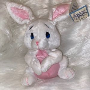 Precious Moments Pals Snowflake the rabbit